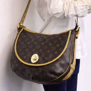 💎✨STUNNING✨💎 Louis Vuitton Tulum GM Shoulder bag